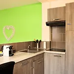 - Terrasse Privee, Animaux Acceptes, Parking Prive Gratuit, Accueil Velo * Saint-Omer (Pas-de-Calais)