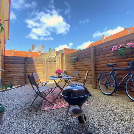 - Terrasse Privée, Animaux Acceptés, Parking Gratuit, Accueil Vélo * Saint-Omer (Pas-de-Calais)