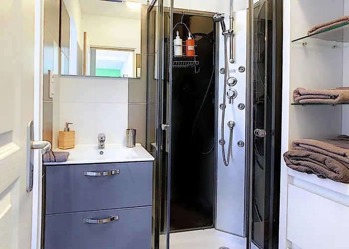 Appartamento - Terrasse Privée, Animaux Acceptés, Parking Gratuit, Accueil Vélo Saint-Omer (Pas-de-Calais)